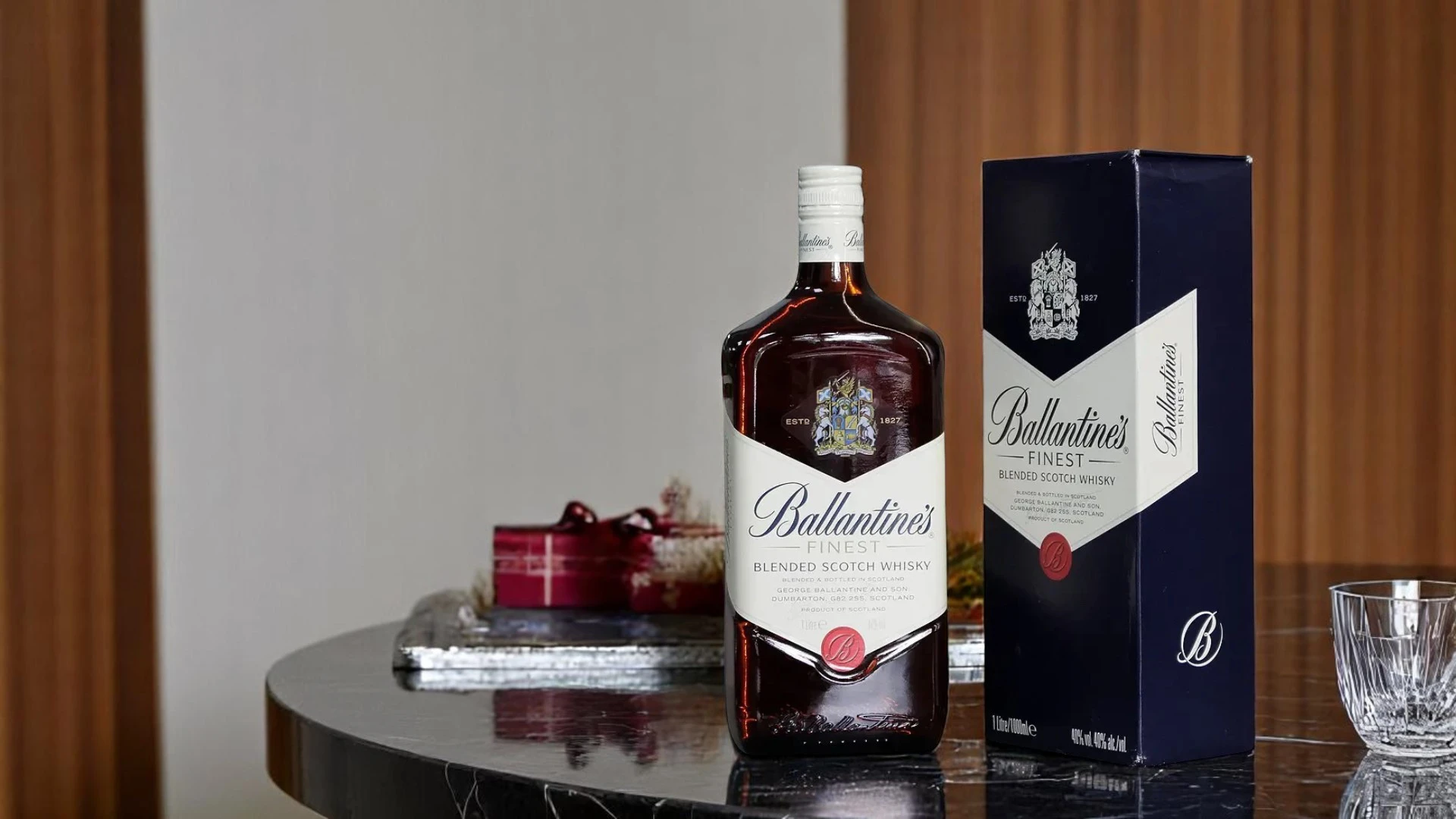 qua-tang-ruou-ballantines-finest-1l